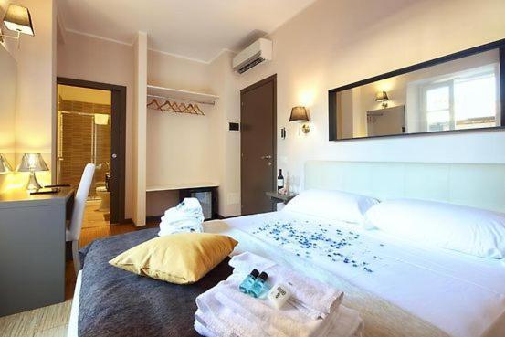 Colosseum Resort Rome Bagian luar foto