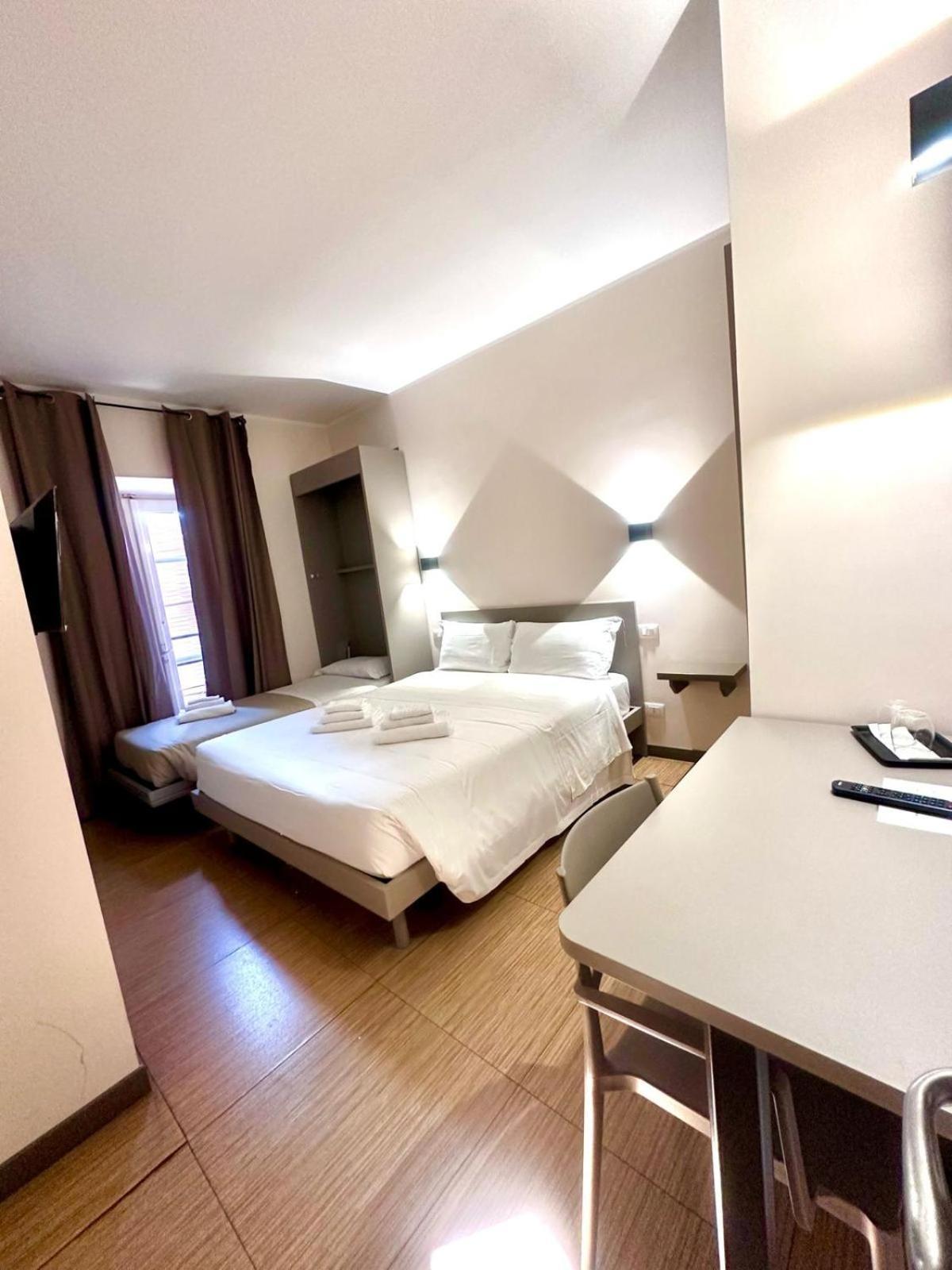 Colosseum Resort Rome Bagian luar foto